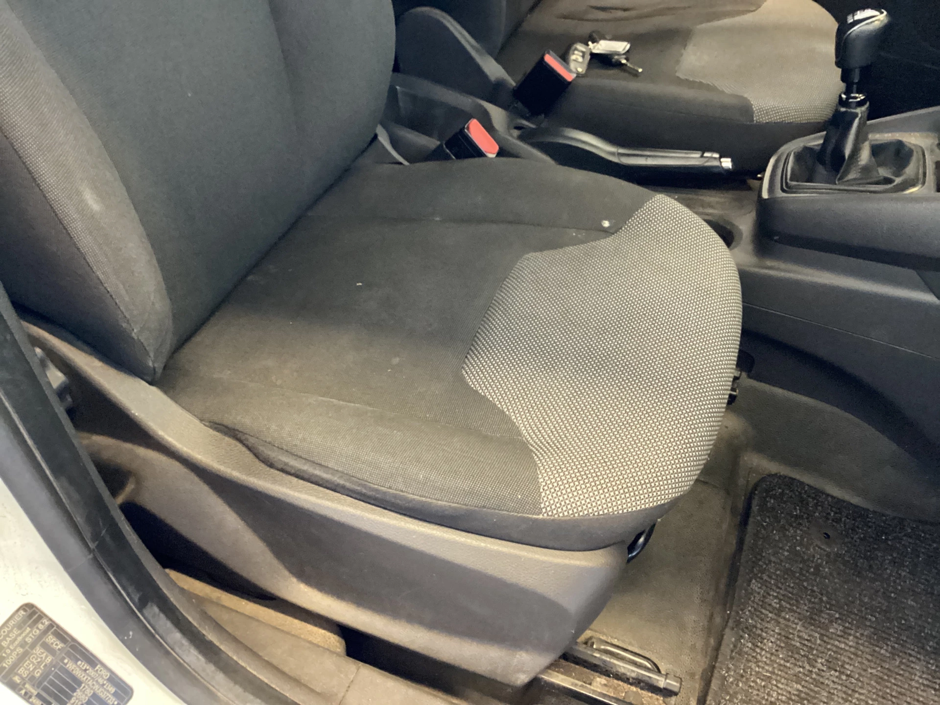 Hoofdafbeelding Ford Transit Courier