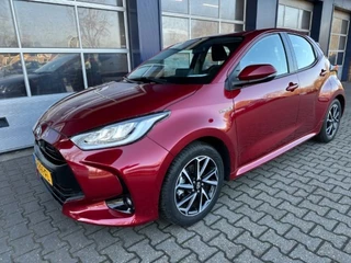 Toyota Yaris 1.5 HYB. DYNAMIC, Carplay, Camera, ALL IN prijs!