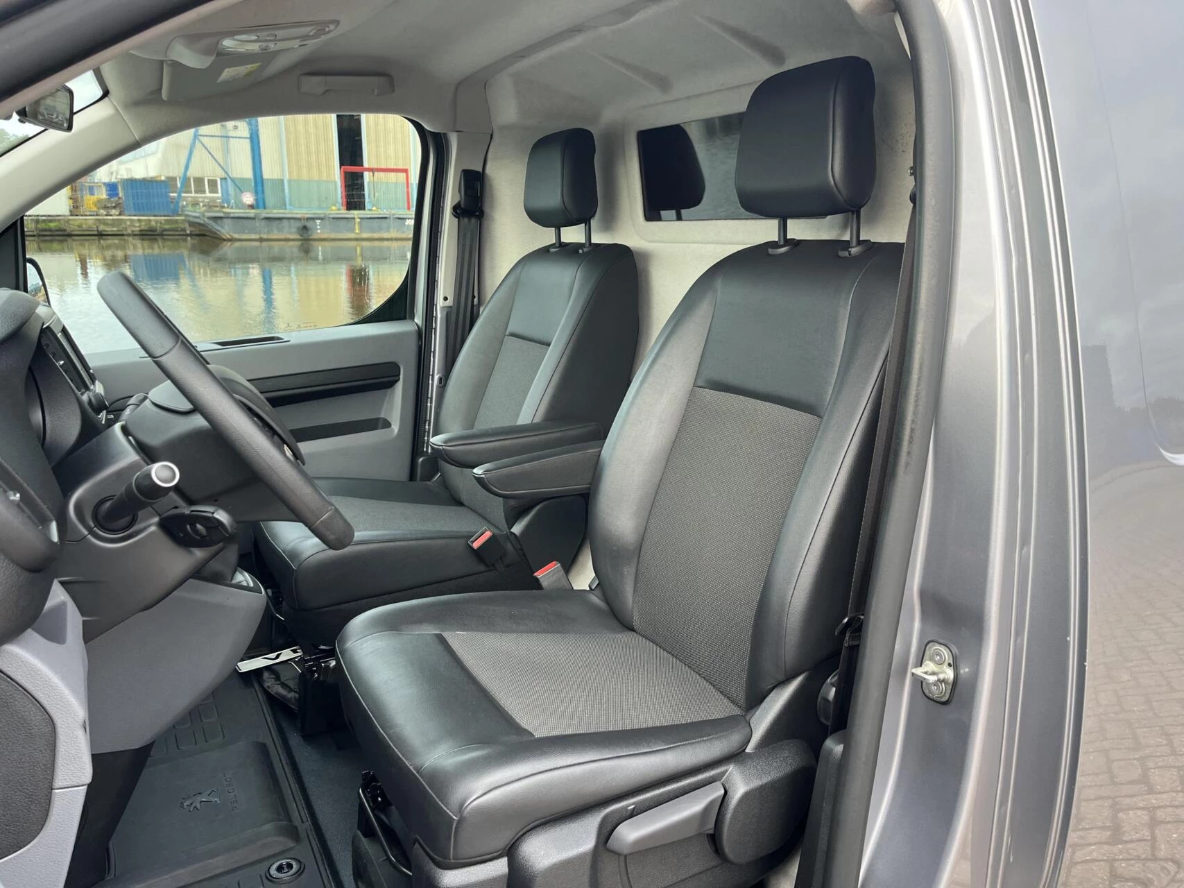 Hoofdafbeelding Peugeot Expert