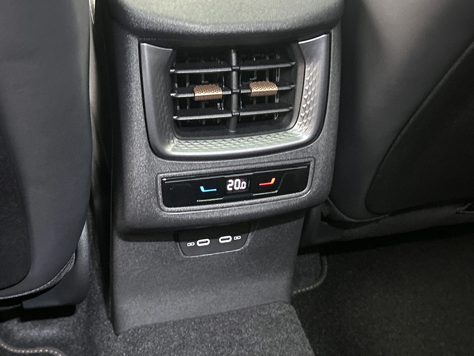 Hoofdafbeelding CUPRA Terramar