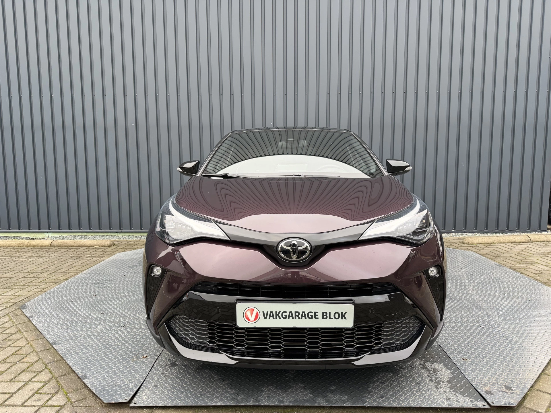 Hoofdafbeelding Toyota C-HR