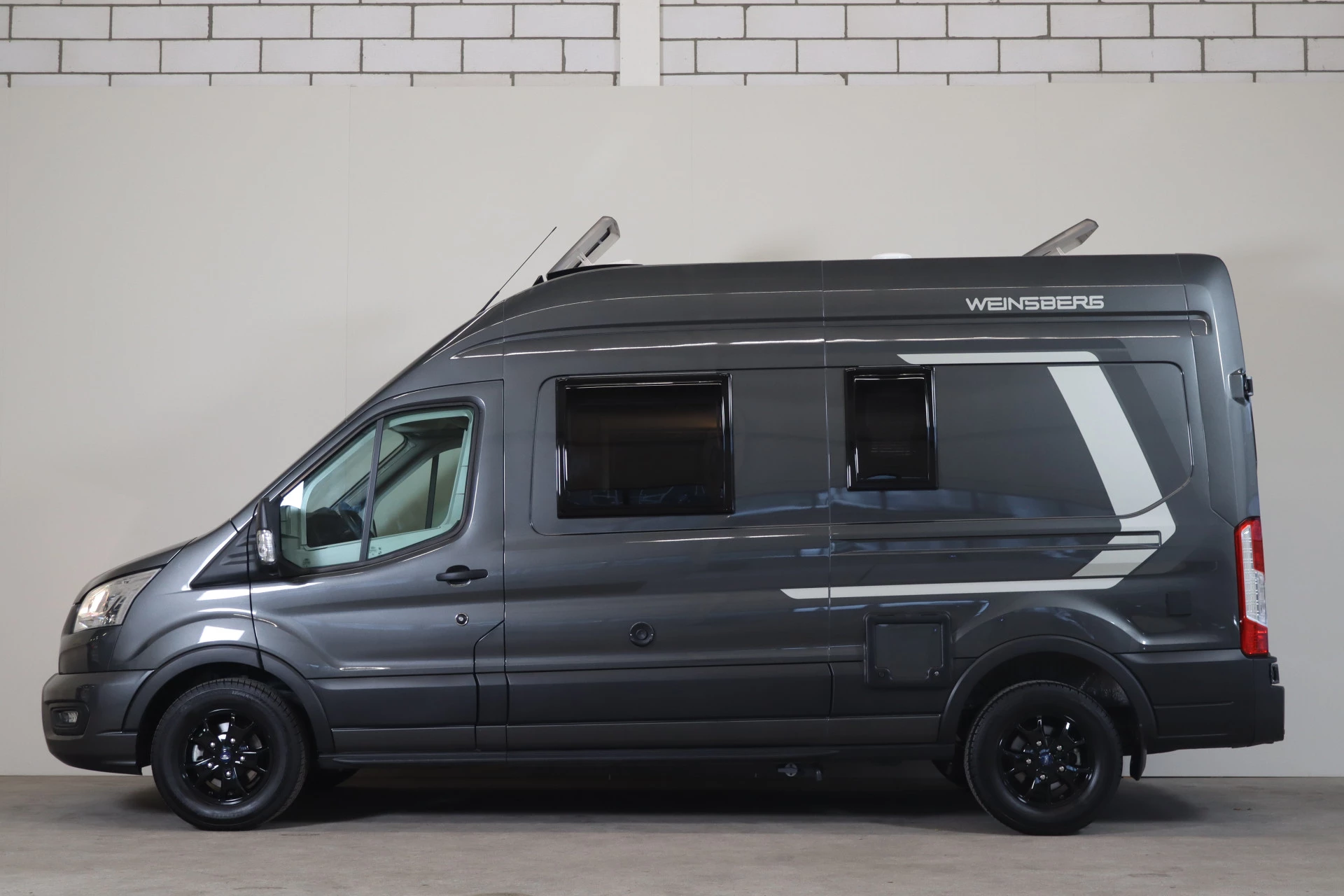 Hoofdafbeelding Weinsberg R46