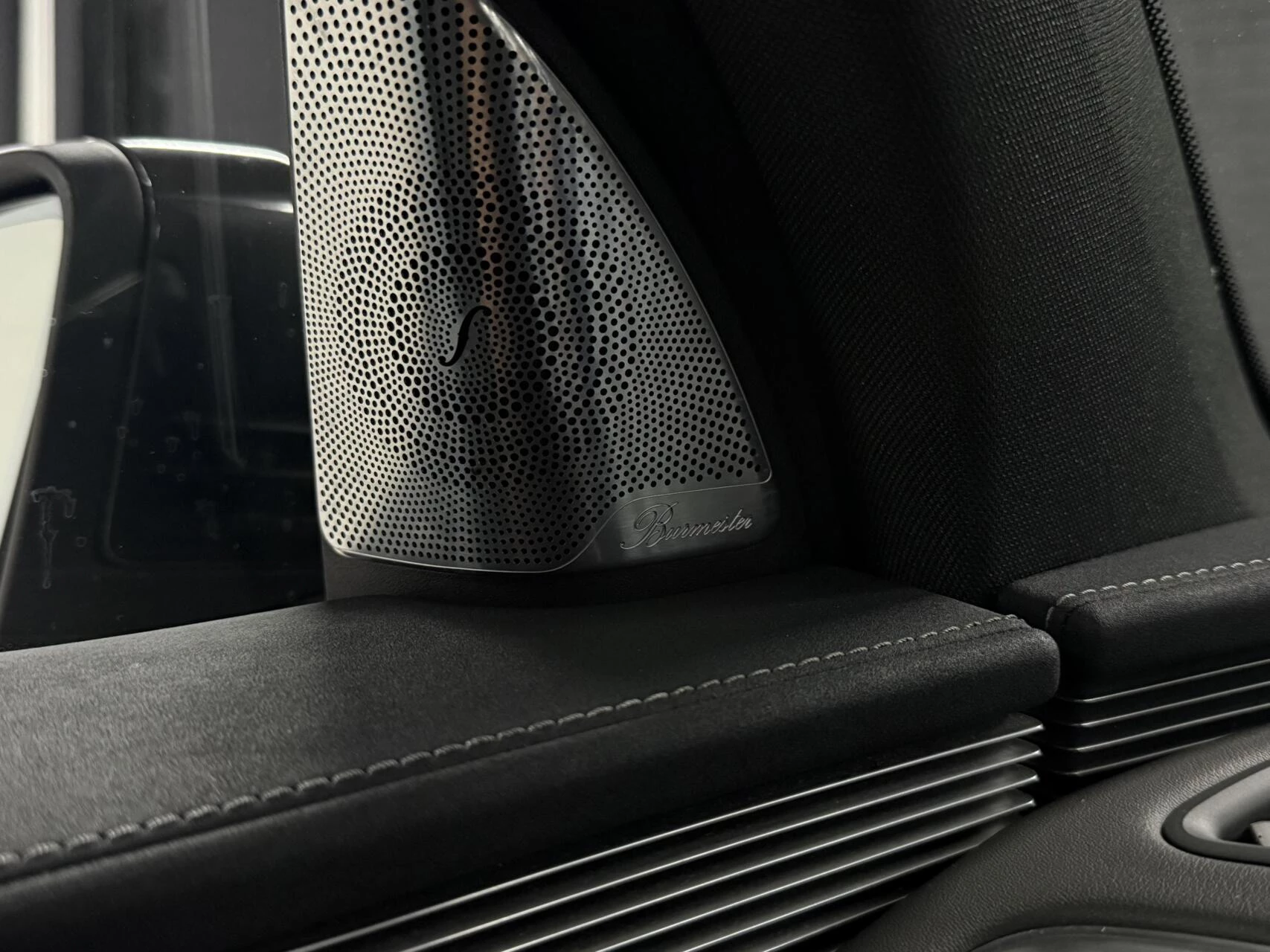 Hoofdafbeelding Mercedes-Benz EQC