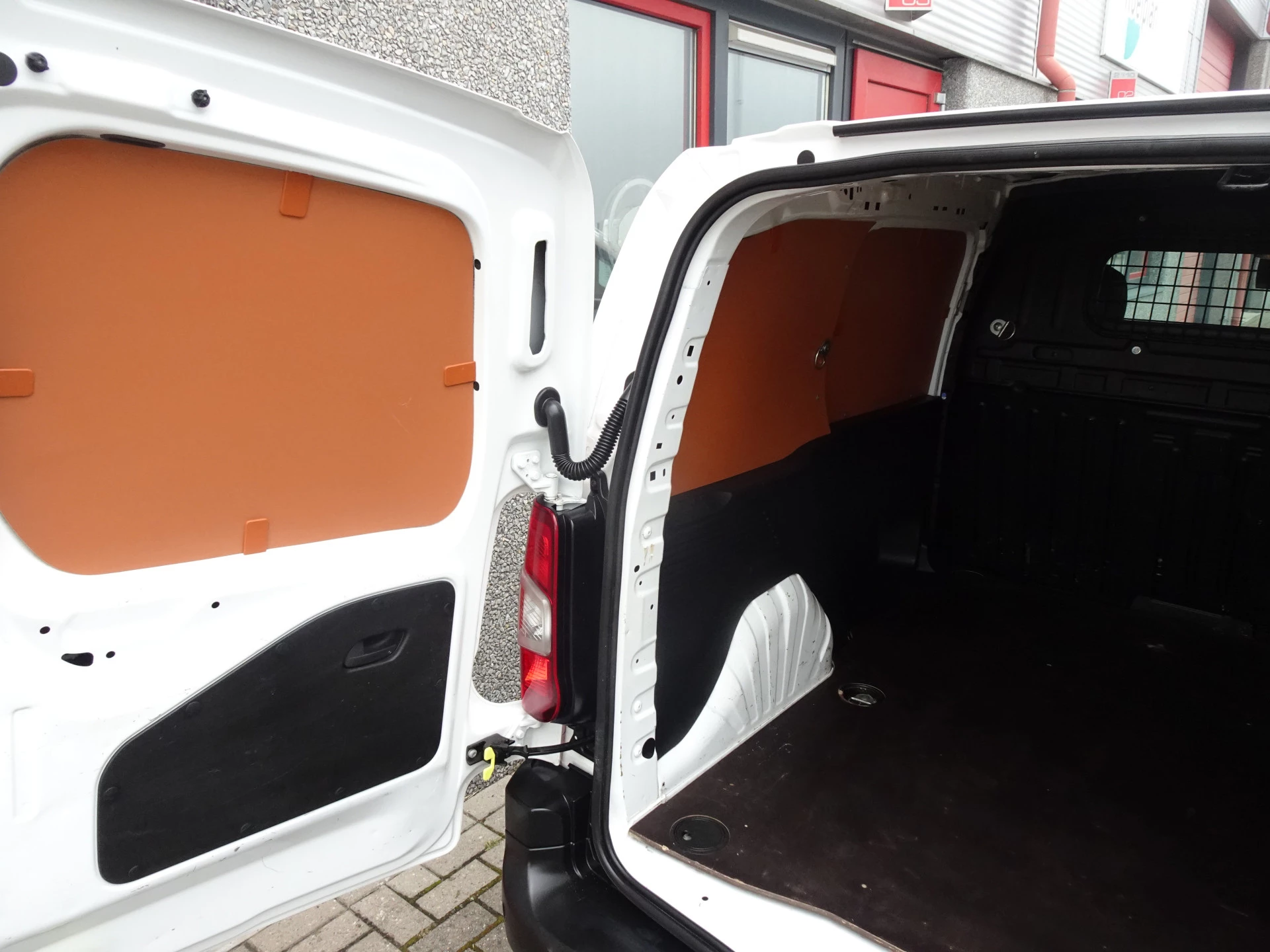 Hoofdafbeelding Peugeot Partner