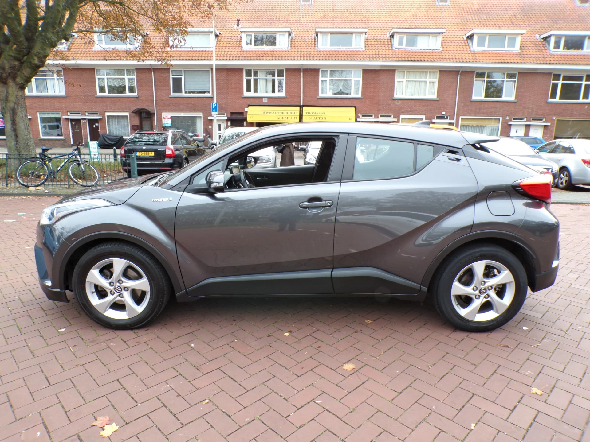 Hoofdafbeelding Toyota C-HR