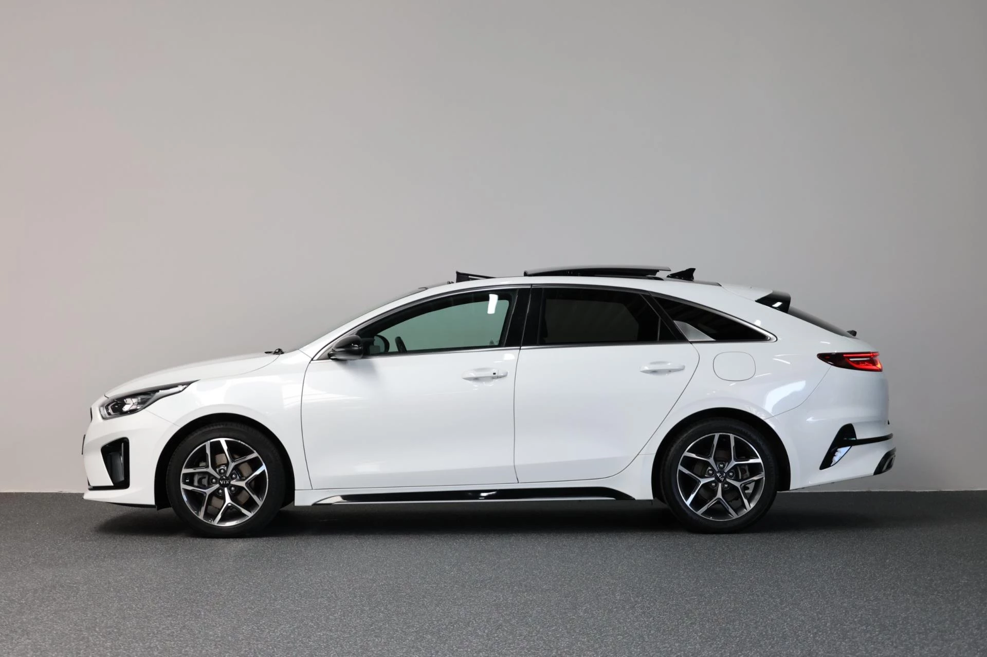 Hoofdafbeelding Kia ProCeed