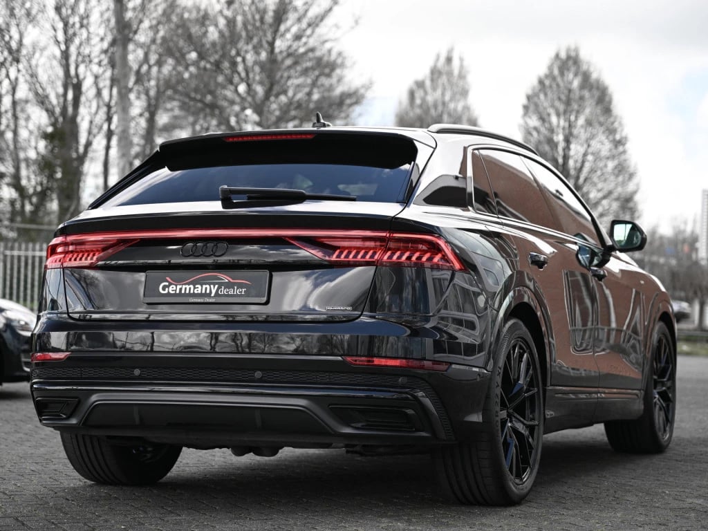 Hoofdafbeelding Audi Q8