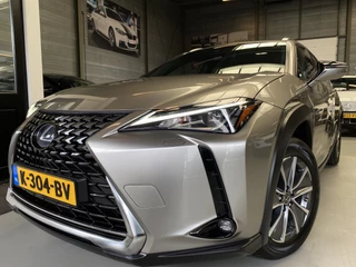 Hoofdafbeelding Lexus UX Lexus UX 300e Business 54 kWh 1ste eigenaar, Apple Carplay