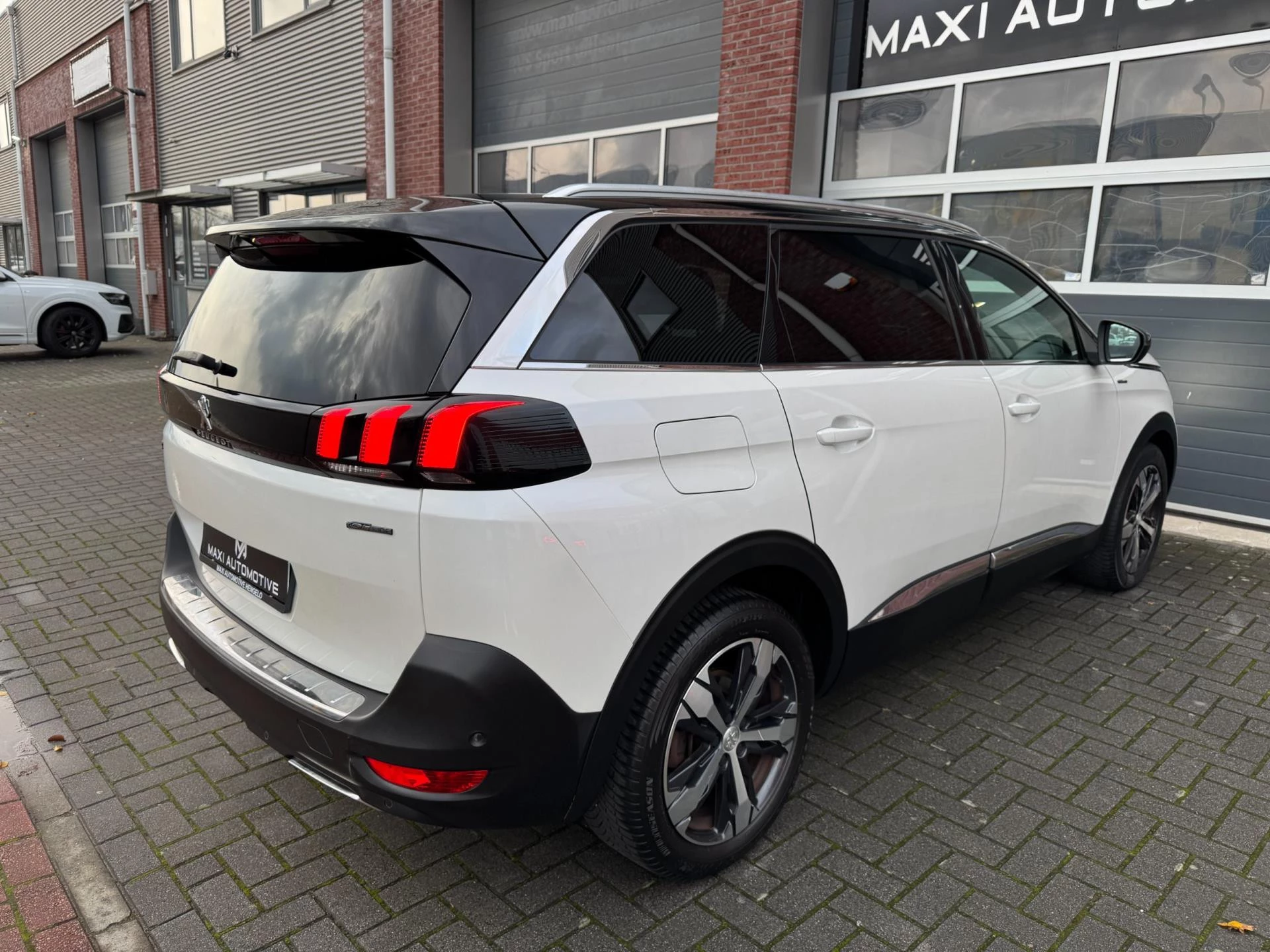 Hoofdafbeelding Peugeot 5008