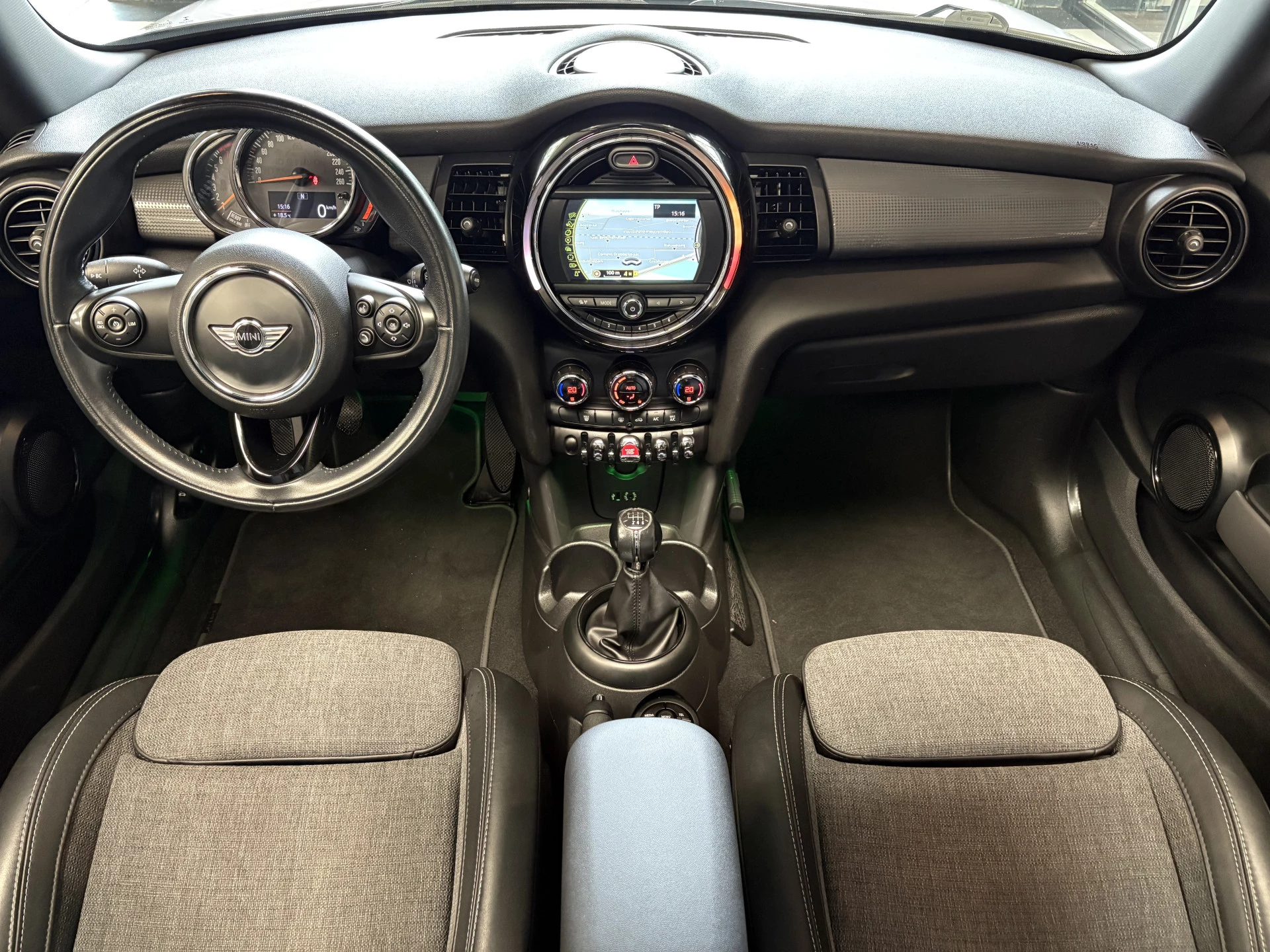 Hoofdafbeelding MINI 3-deurs