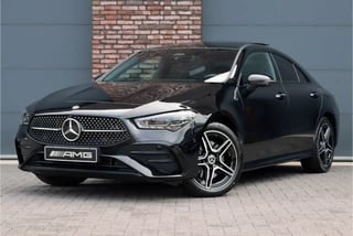 Mercedes-Benz CLA 250 e AMG Line Aut8 | Facelift | Panoramadak | Verwarmd Stuurwiel | Keyless Go | Panoramadak | Sfeerverlichting | Surround Camera | Dodehoekassistent |