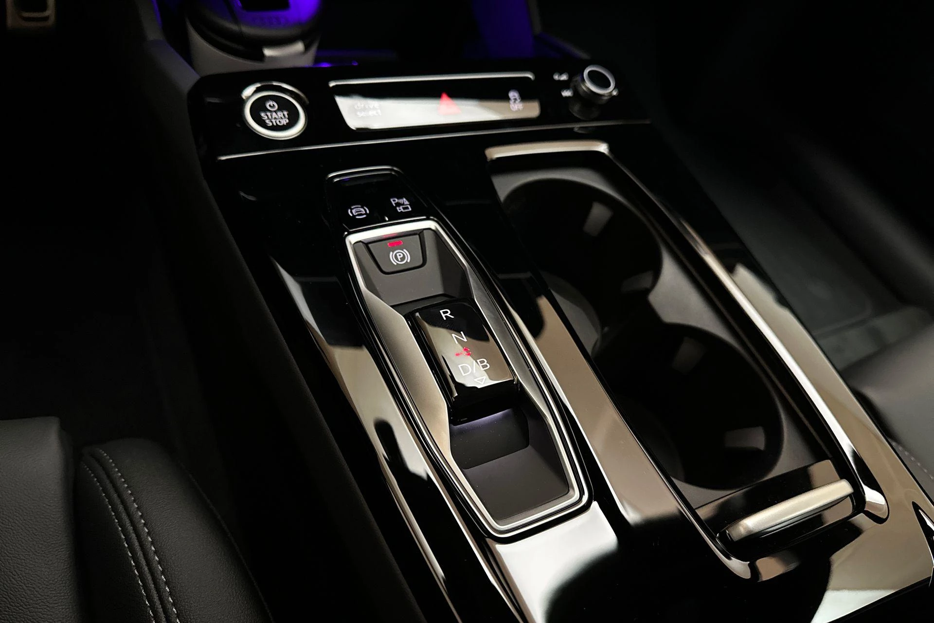 Hoofdafbeelding Audi A6 e-tron