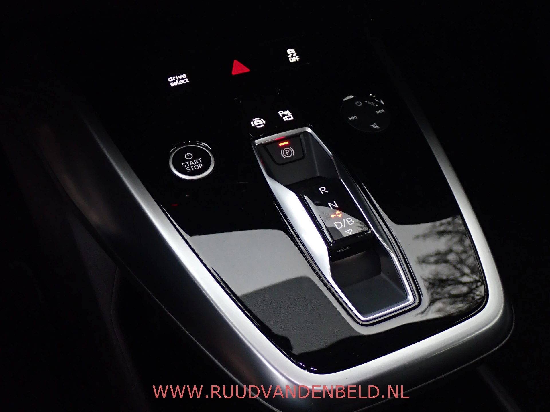 Hoofdafbeelding Audi Q4 e-tron