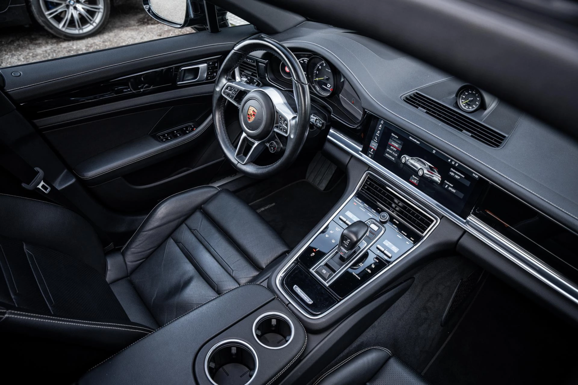Hoofdafbeelding Porsche Panamera