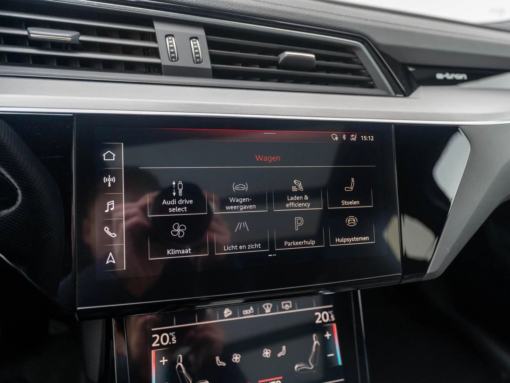 Hoofdafbeelding Audi e-tron