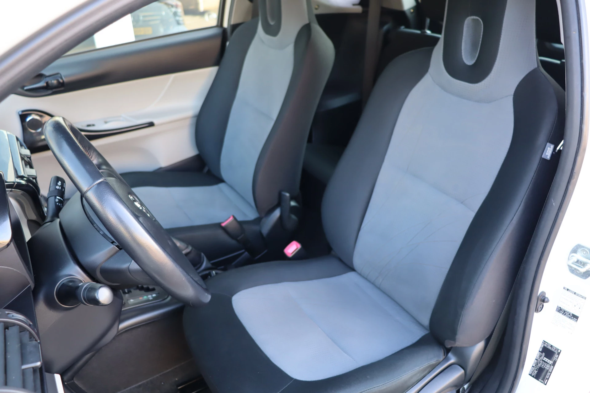 Hoofdafbeelding Toyota iQ