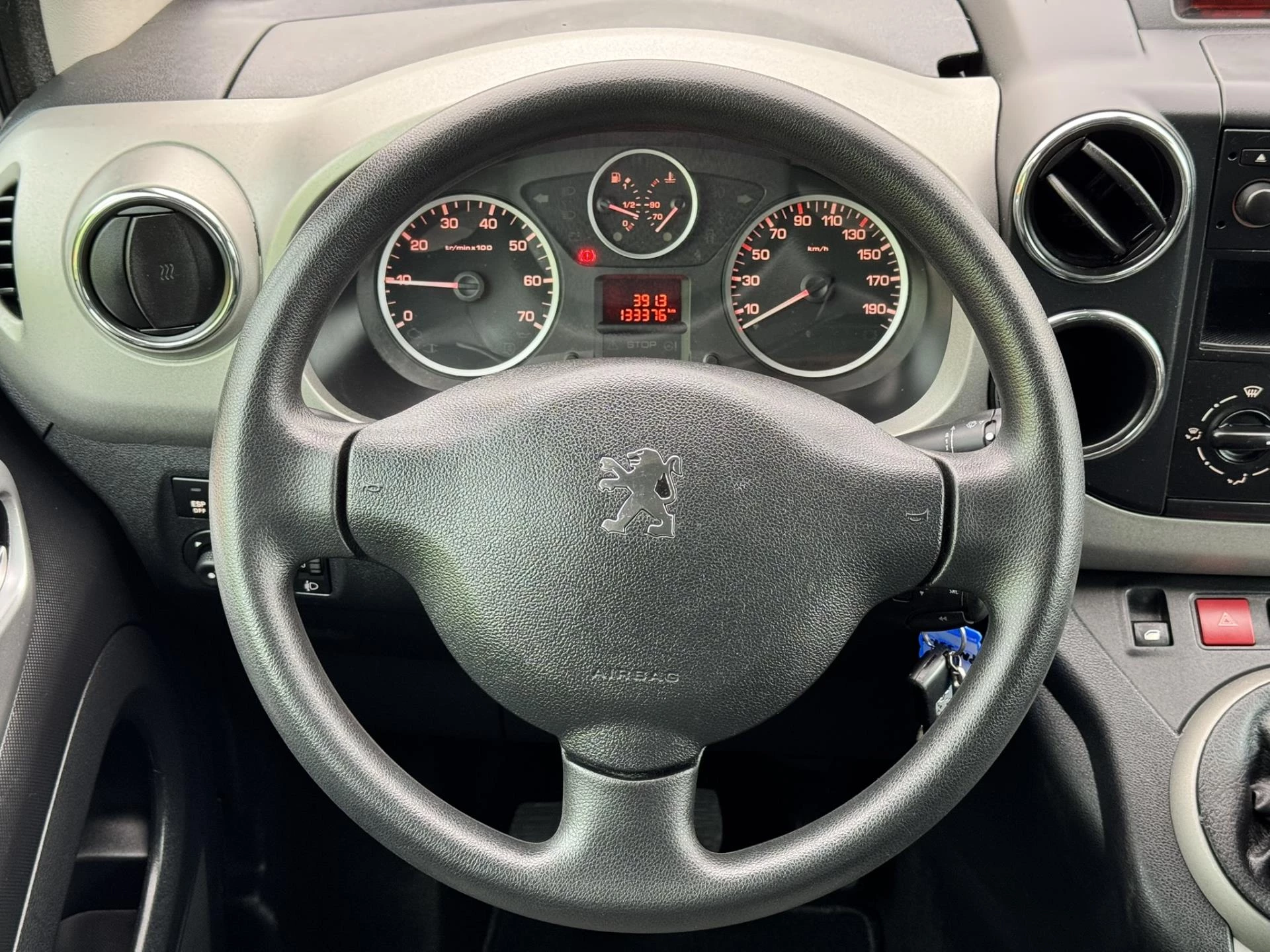 Hoofdafbeelding Peugeot Partner