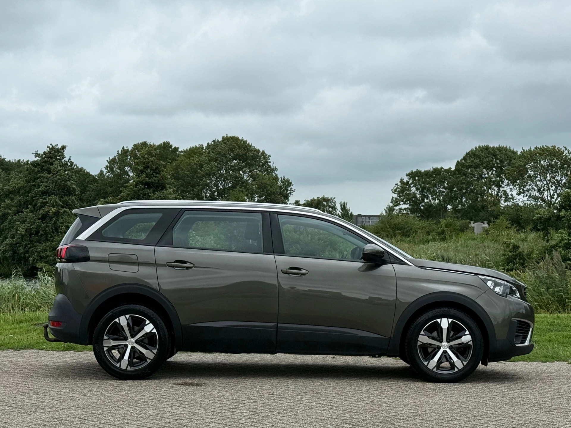 Hoofdafbeelding Peugeot 5008