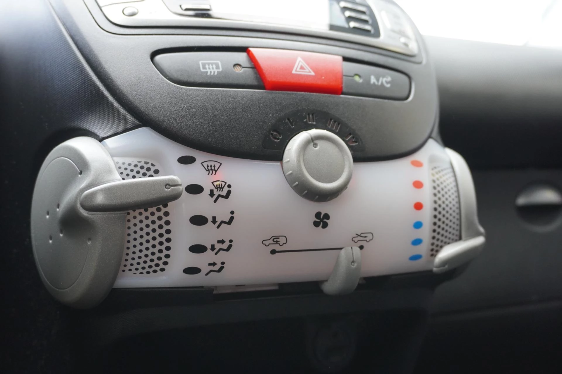 Hoofdafbeelding Peugeot 107