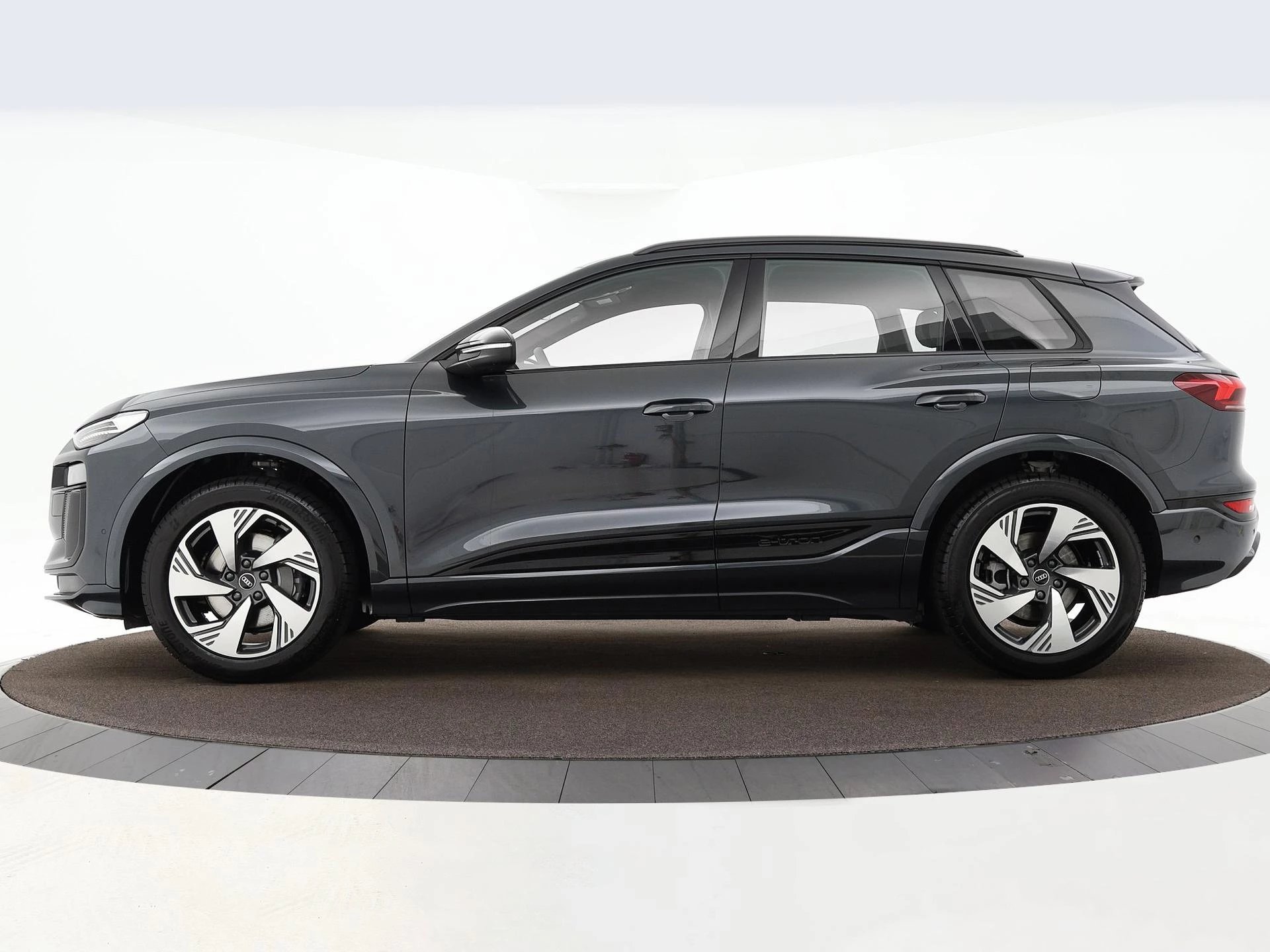 Hoofdafbeelding Audi Q6 e-tron