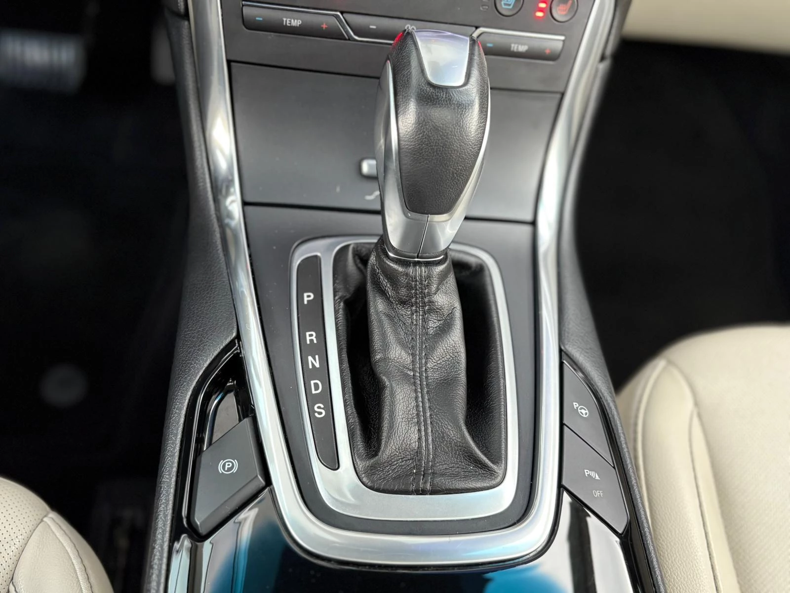 Hoofdafbeelding Ford Edge