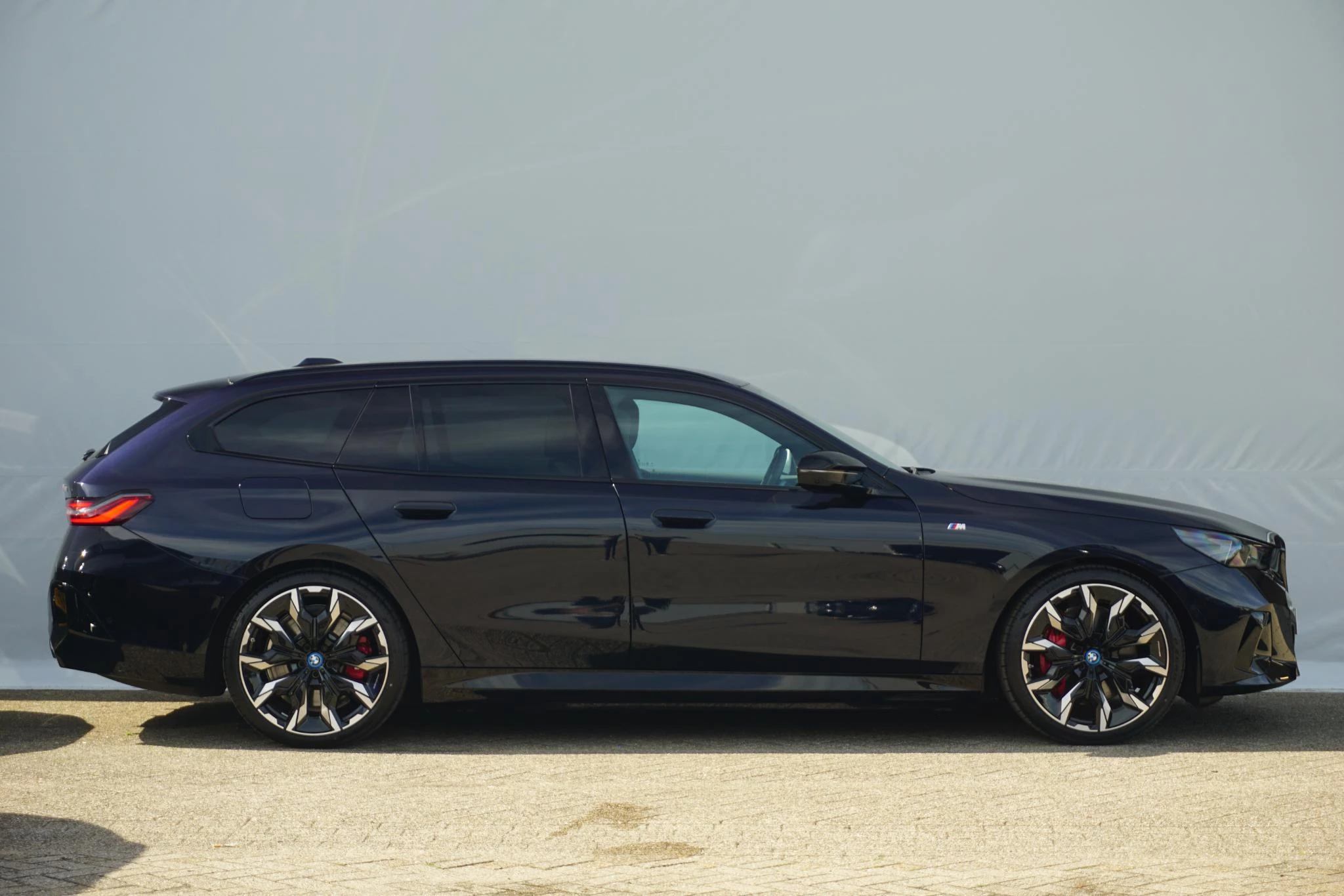 Hoofdafbeelding BMW i5