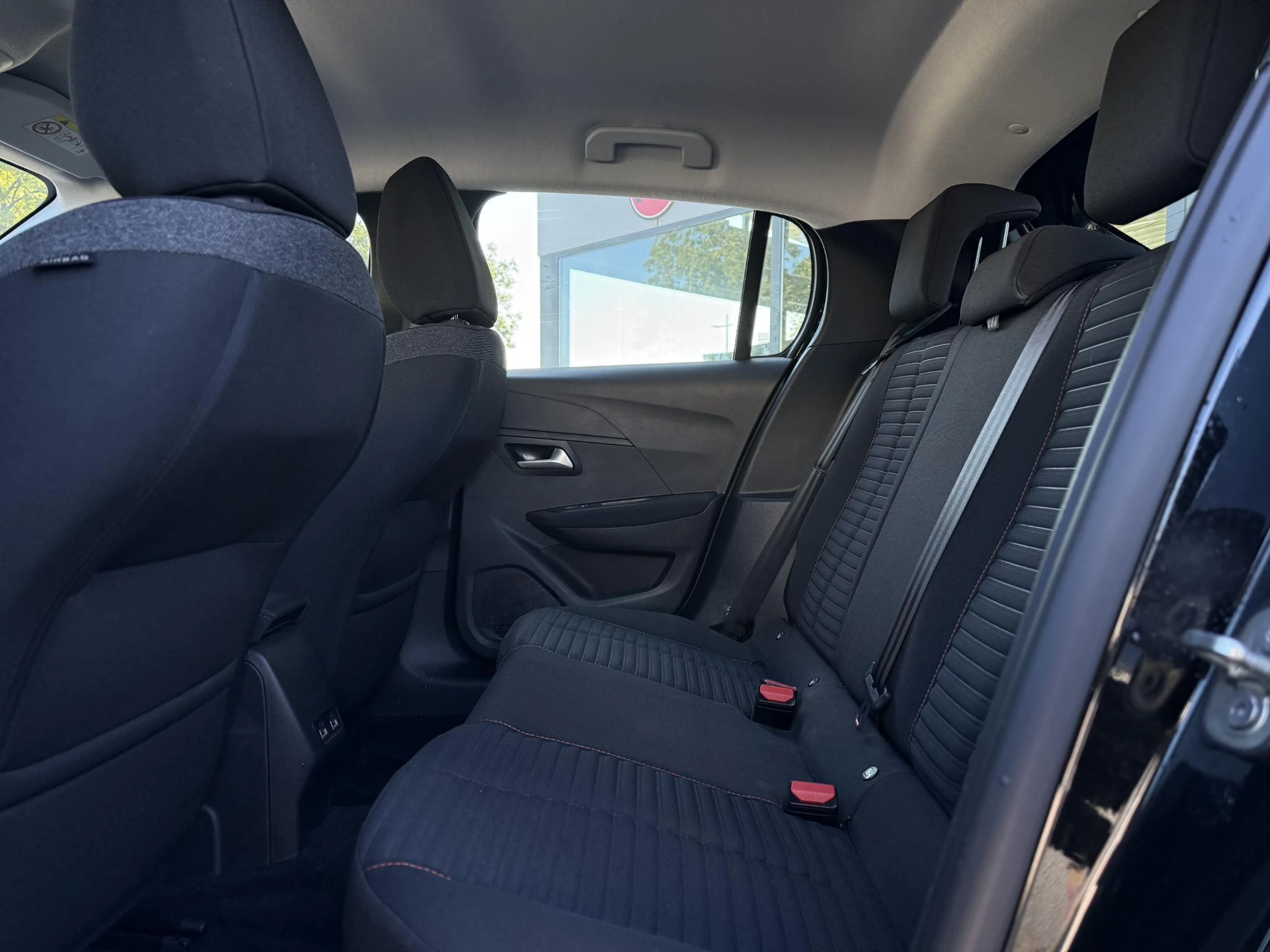 Hoofdafbeelding Peugeot e-208