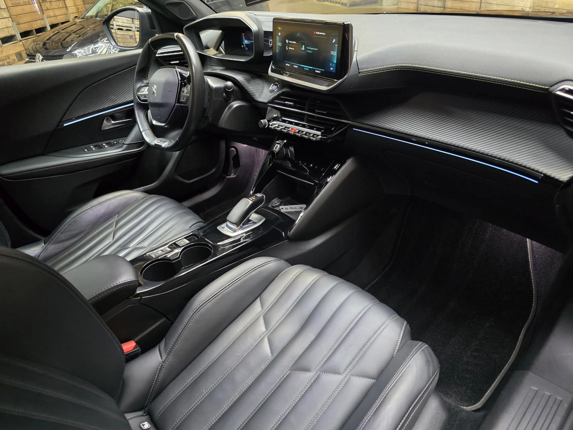 Hoofdafbeelding Peugeot e-2008