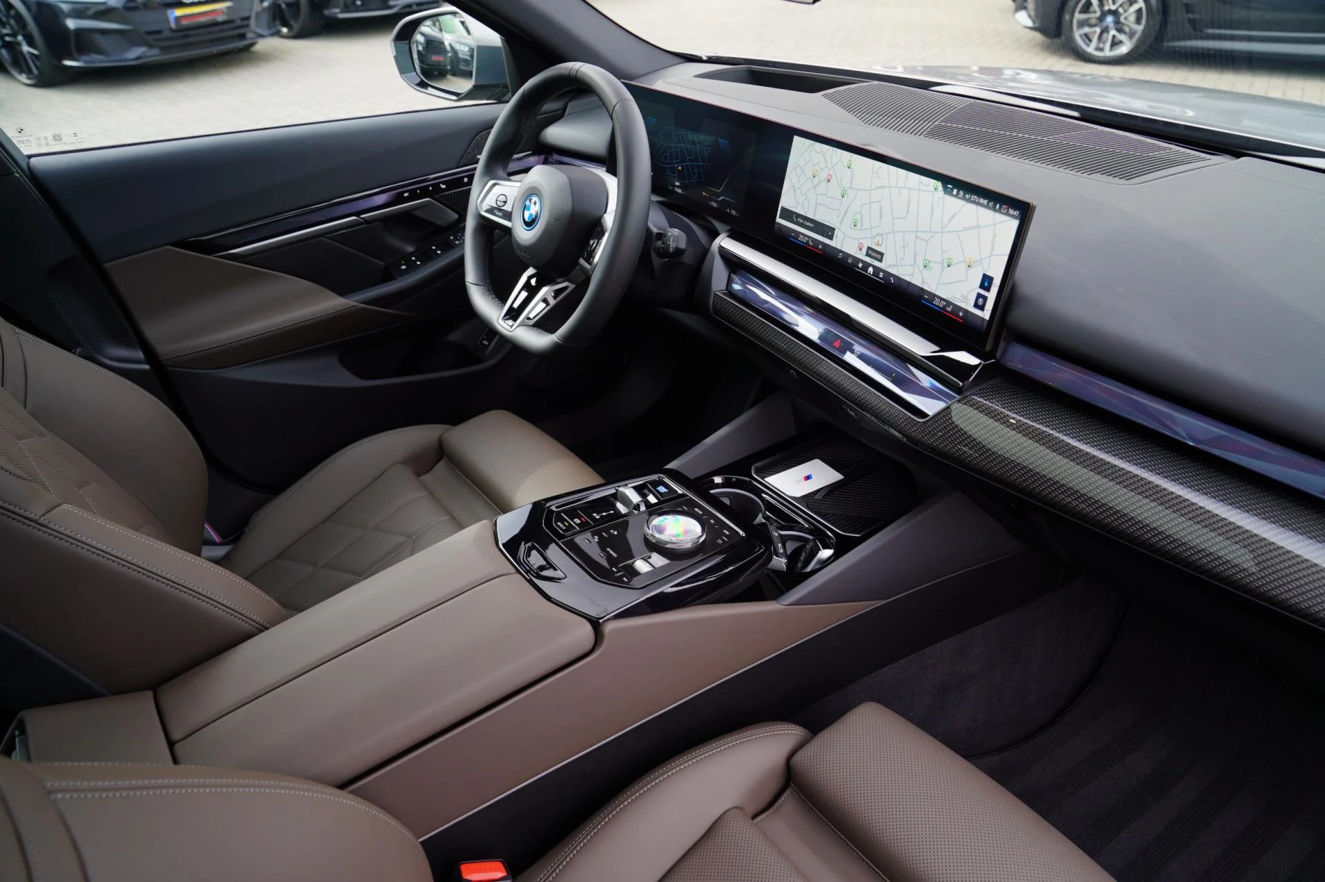 Hoofdafbeelding BMW i5