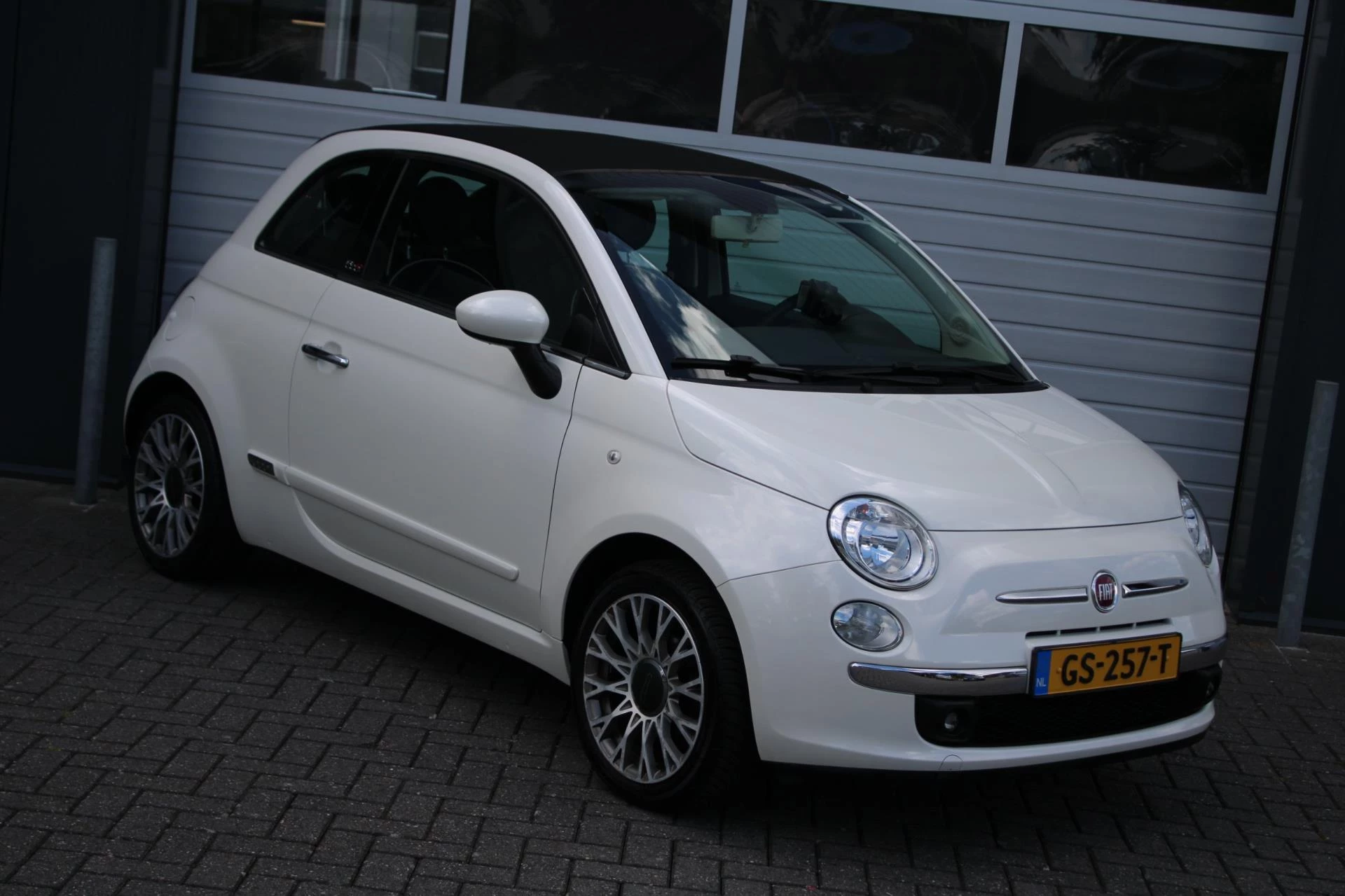 Hoofdafbeelding Fiat 500C