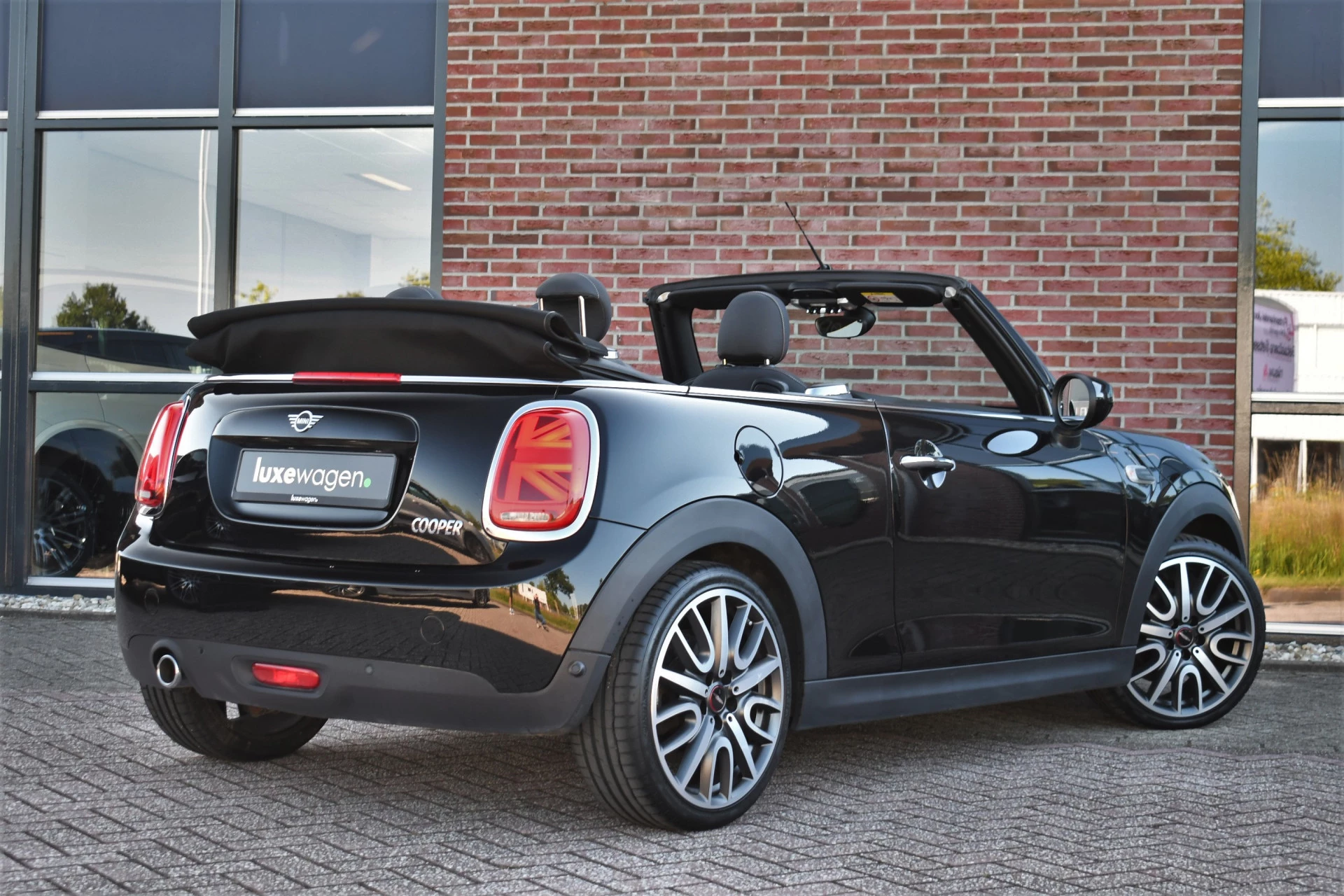Hoofdafbeelding MINI Cooper Cabrio