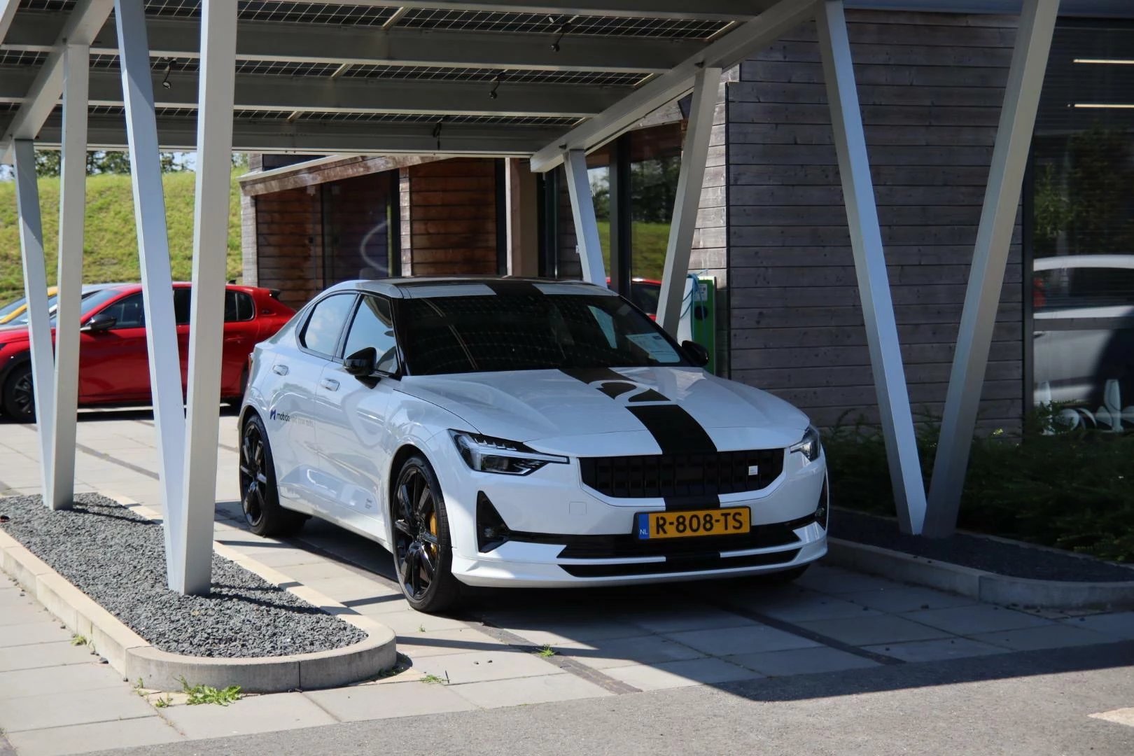 Hoofdafbeelding Polestar 2