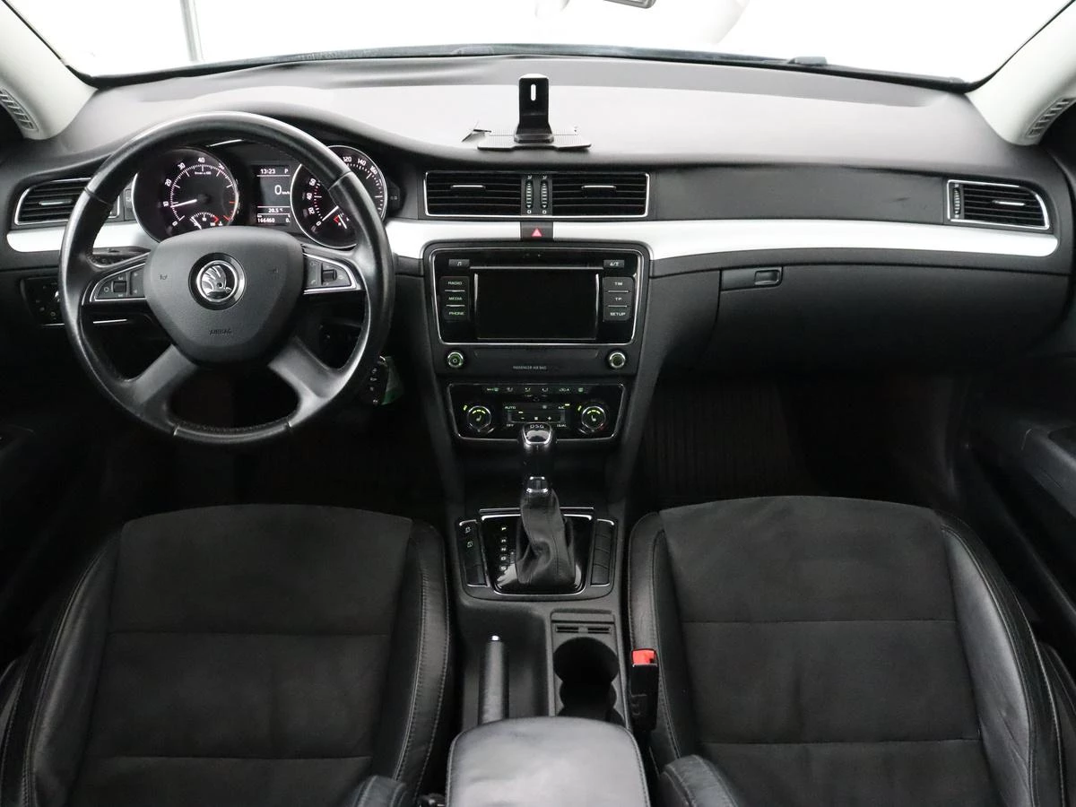 Hoofdafbeelding Škoda Superb