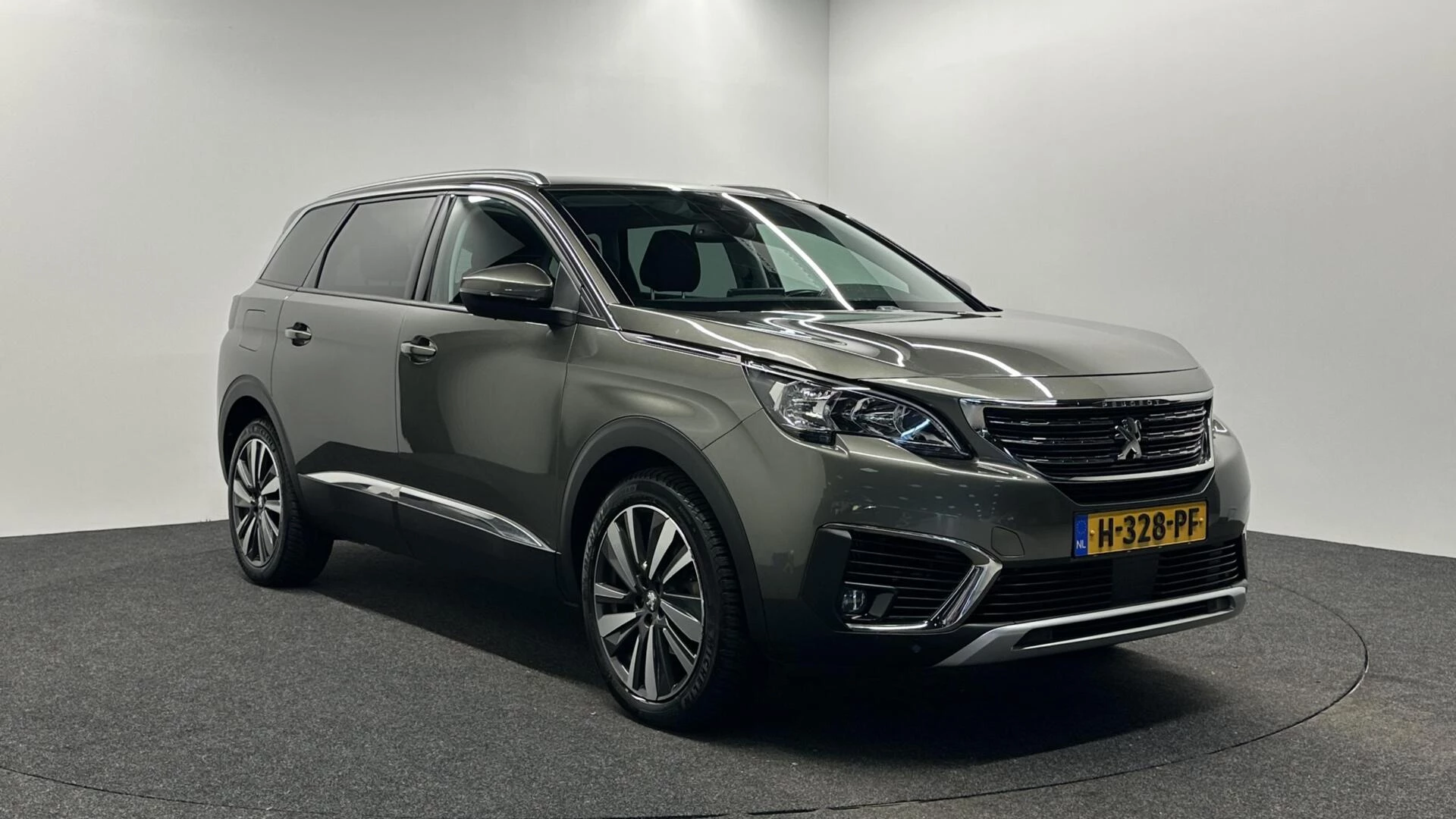 Hoofdafbeelding Peugeot 5008