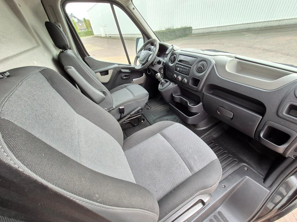 Hoofdafbeelding Nissan NV400