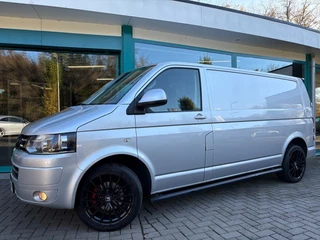Volkswagen Transporter 2.0 TDI L2 SPORT CarPlay, Navi, Leder, Cruise, Airco, TrHaak, 19Inch, NAP