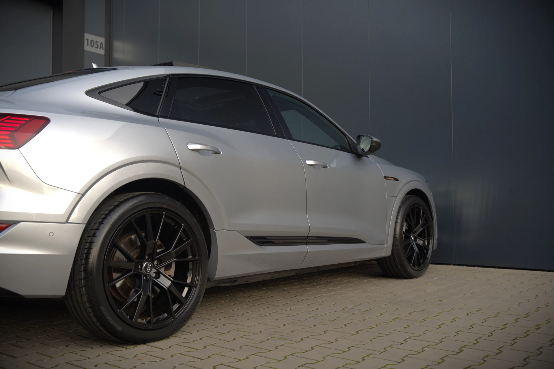 Hoofdafbeelding Audi e-tron