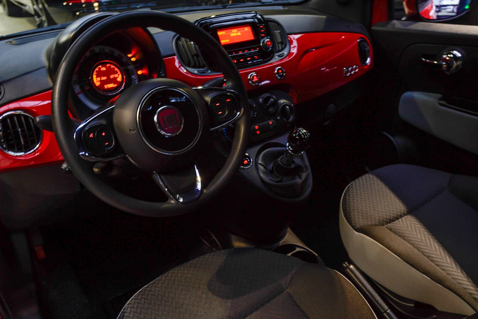 Hoofdafbeelding Fiat 500