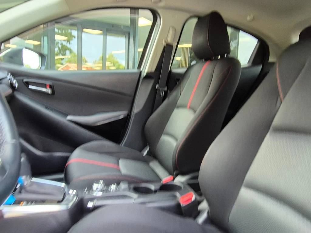 Hoofdafbeelding Mazda 2
