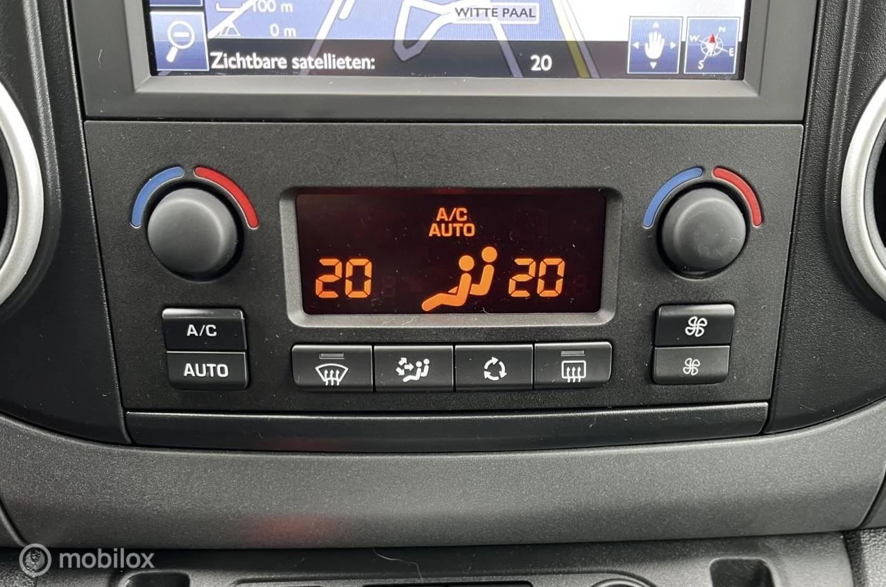 Hoofdafbeelding Peugeot Partner