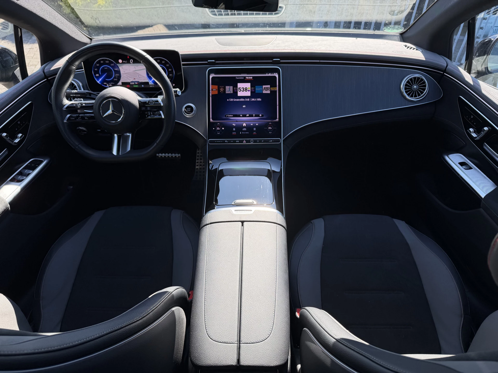 Hoofdafbeelding Mercedes-Benz EQE