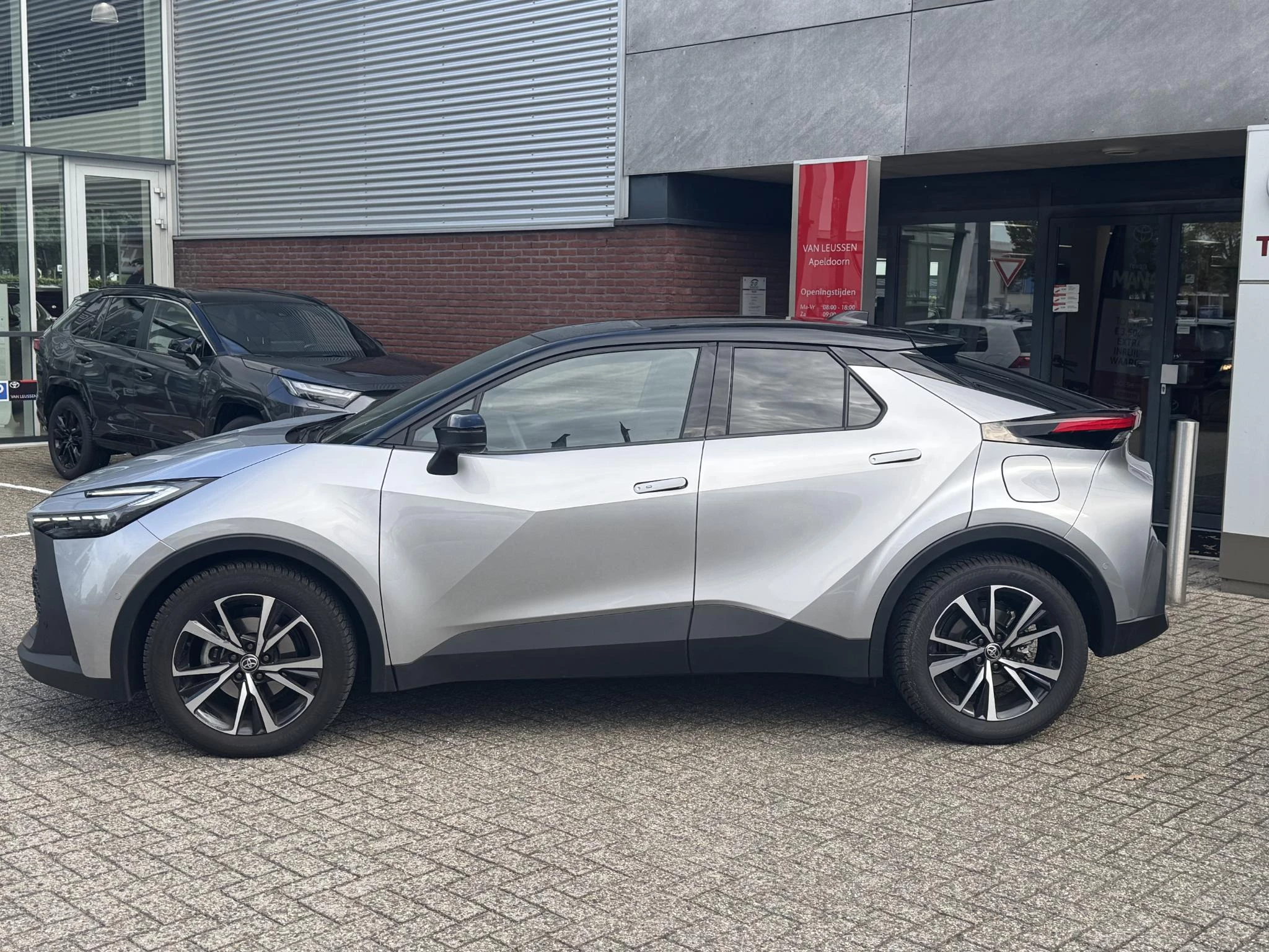Hoofdafbeelding Toyota C-HR