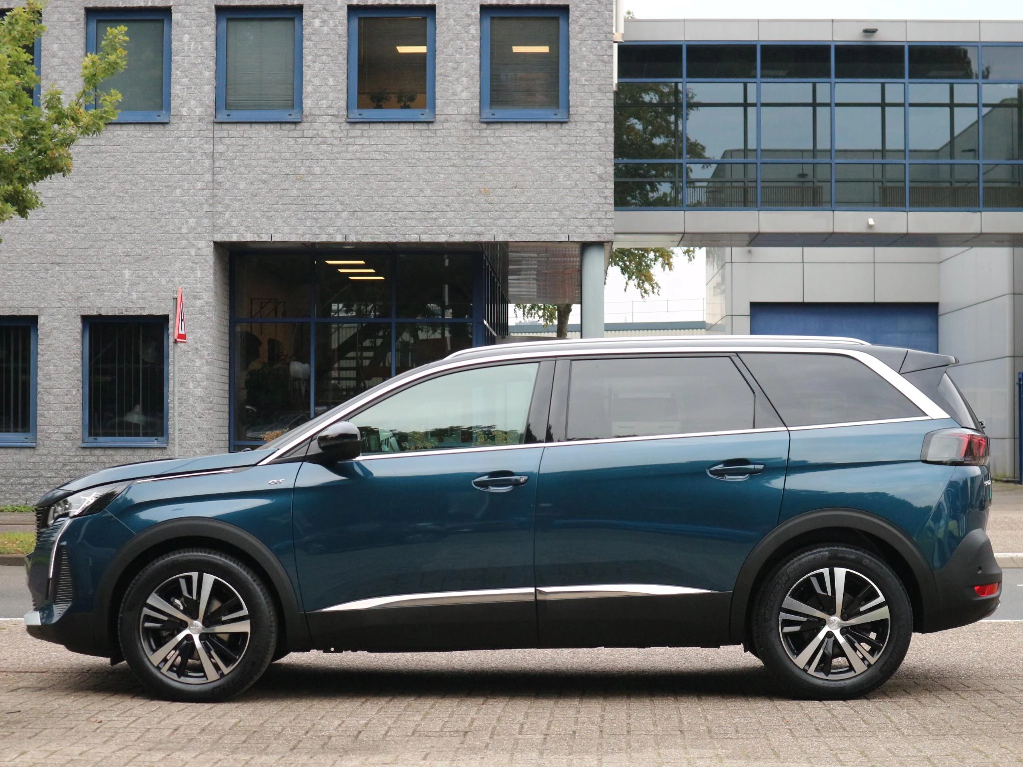 Hoofdafbeelding Peugeot 5008