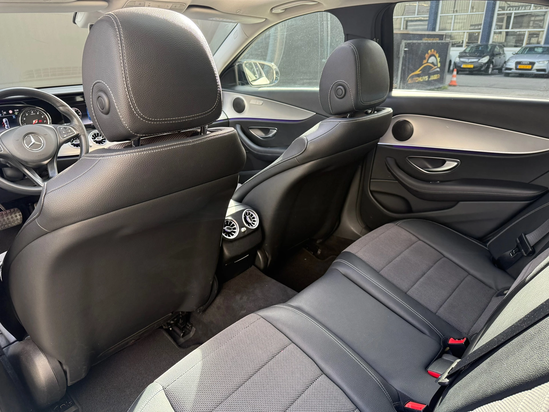 Hoofdafbeelding Mercedes-Benz E-Klasse