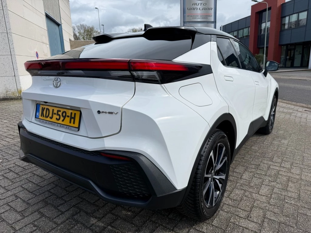 Hoofdafbeelding Toyota C-HR