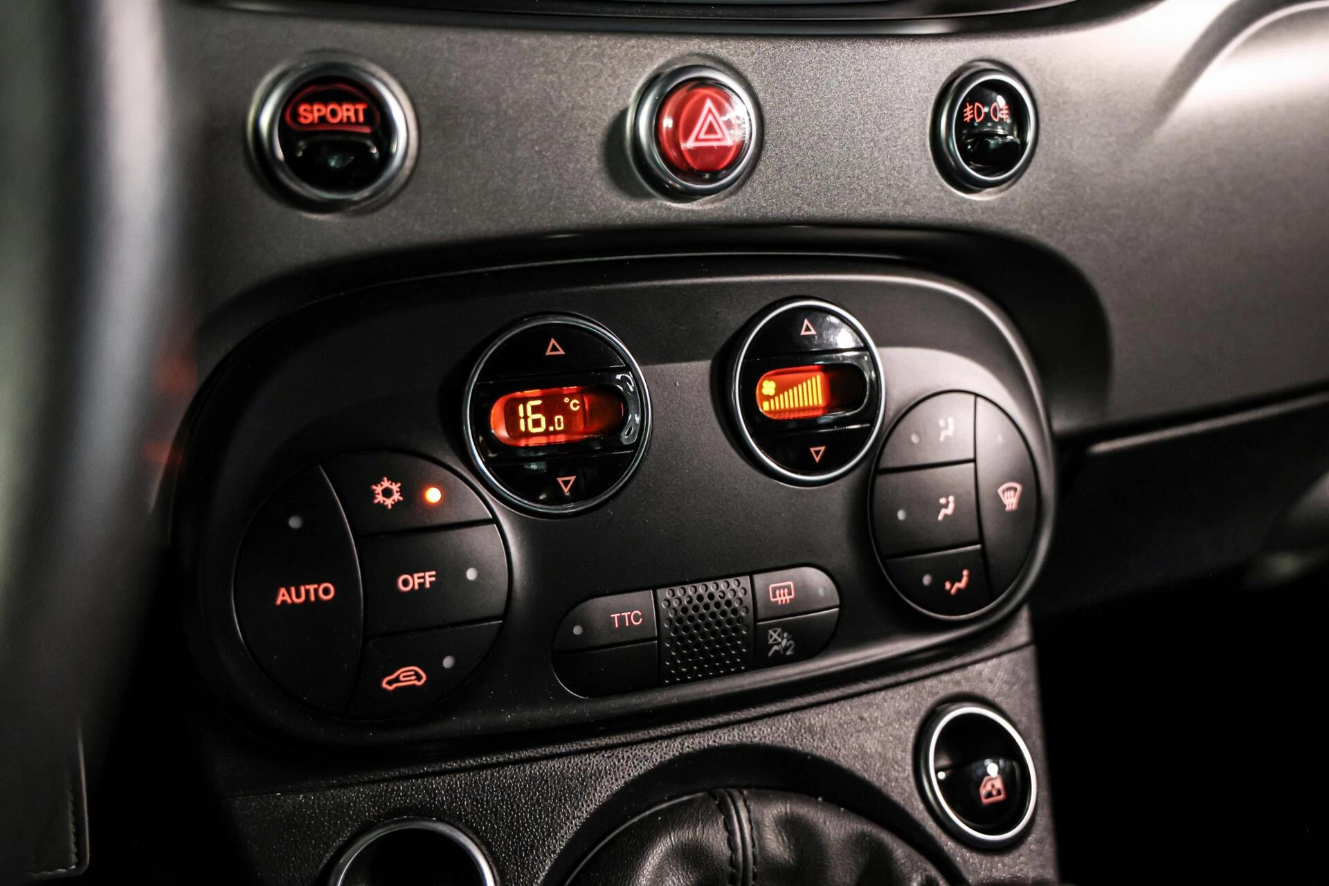 Hoofdafbeelding Fiat 595