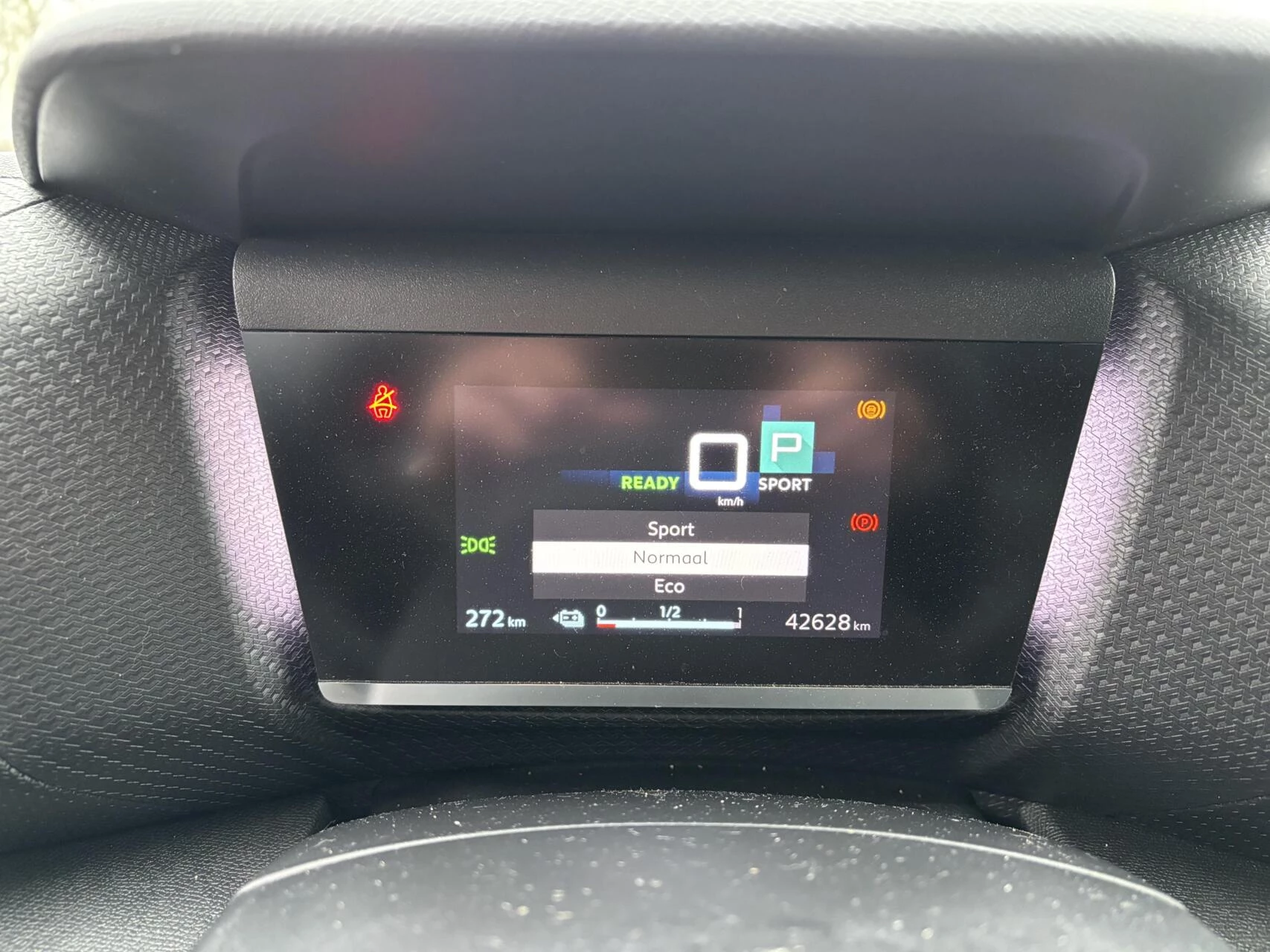 Hoofdafbeelding Citroën ë-C4