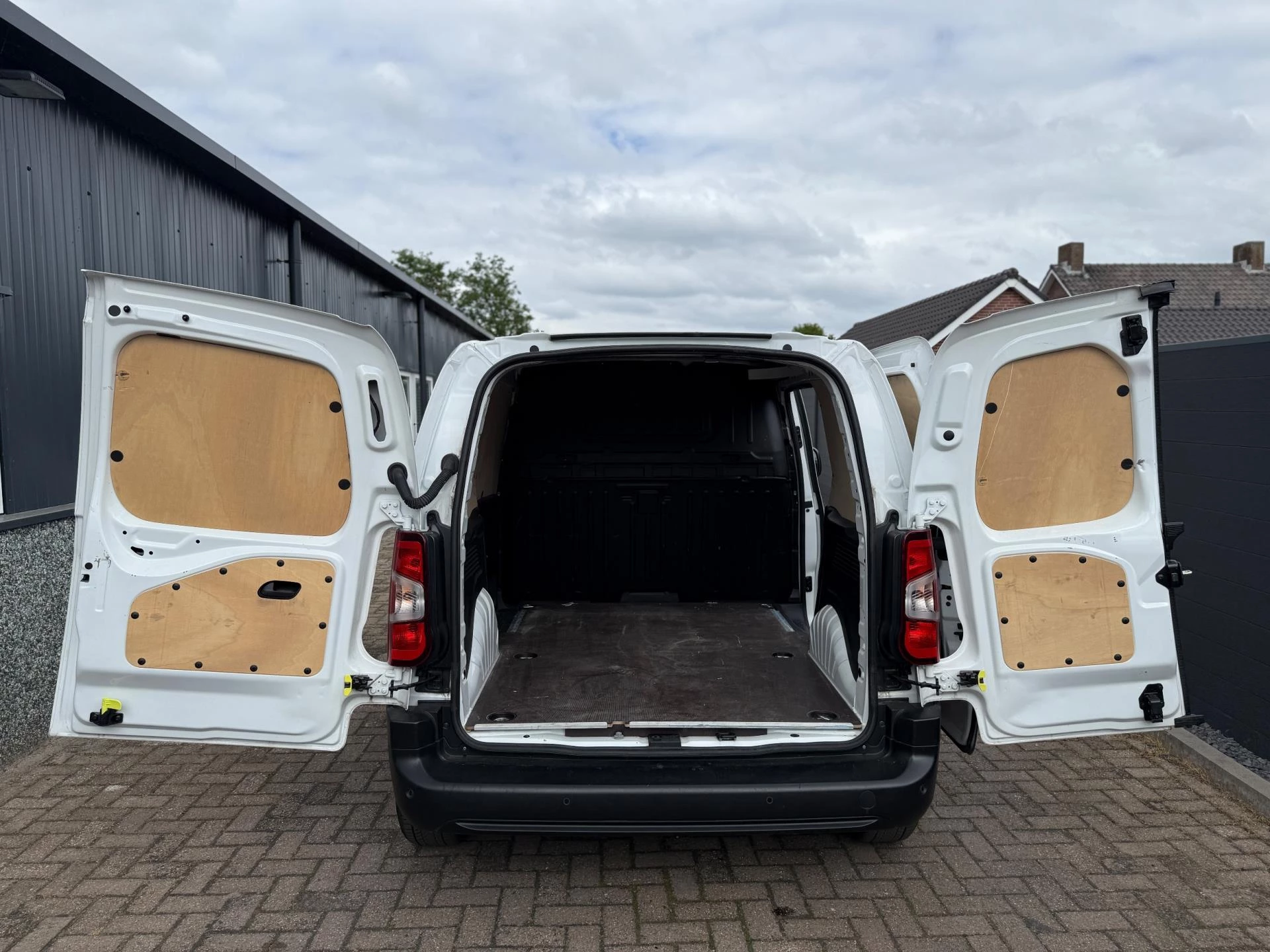 Hoofdafbeelding Peugeot Partner