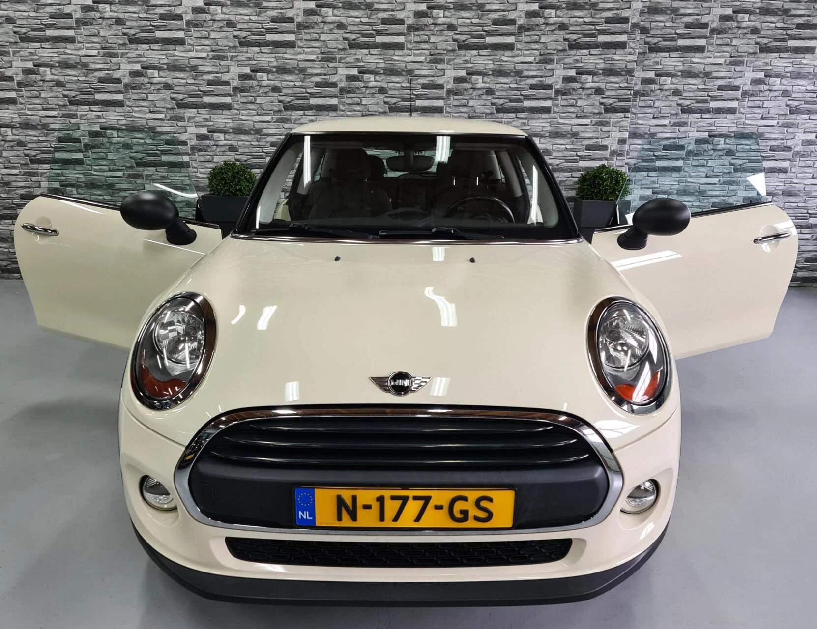 Hoofdafbeelding MINI One