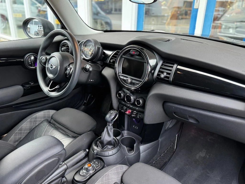 Hoofdafbeelding MINI One